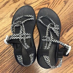 Chaco Black and White Sandals with Zigzag Straps